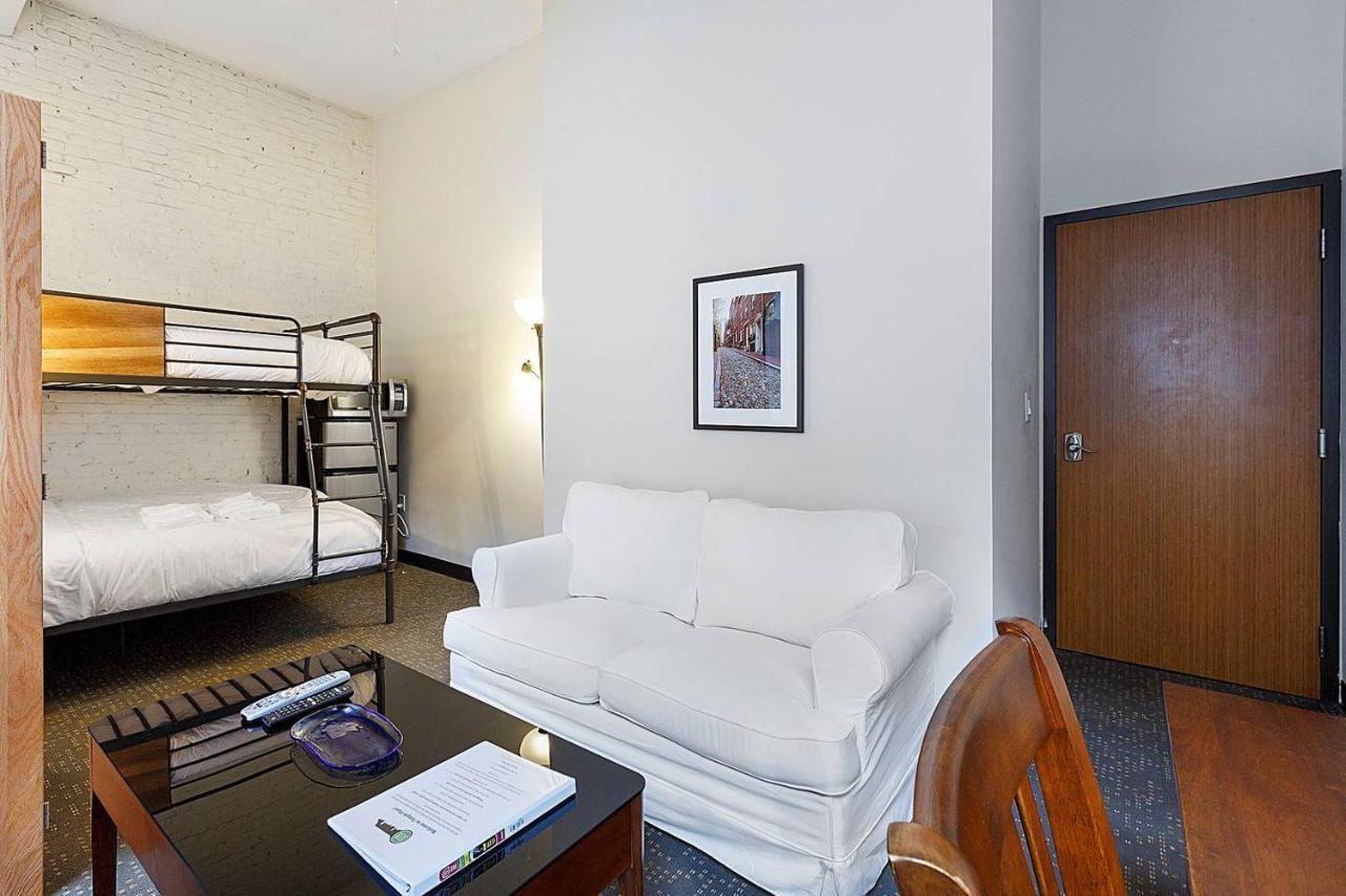Studio Ready 4 Students & Traveling Professionals! 310 Leilighet Boston Eksteriør bilde