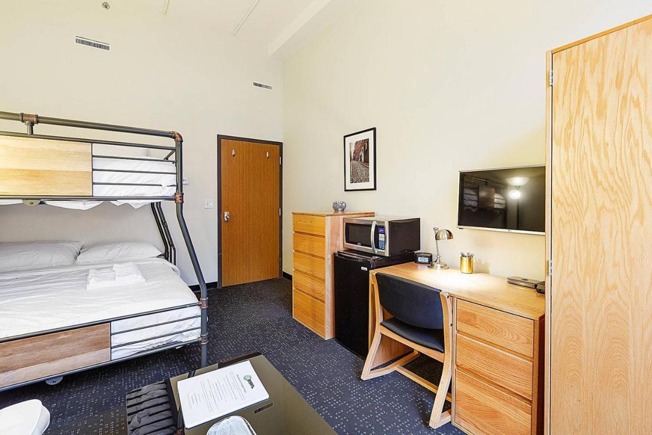 Studio Ready 4 Students & Traveling Professionals! 310 Leilighet Boston Eksteriør bilde