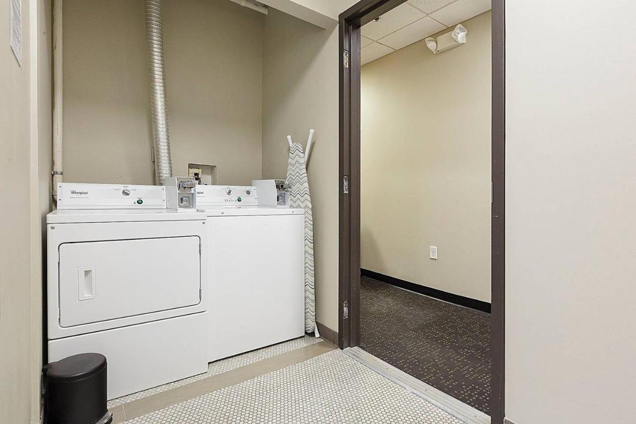 Studio Ready 4 Students & Traveling Professionals! 310 Leilighet Boston Eksteriør bilde