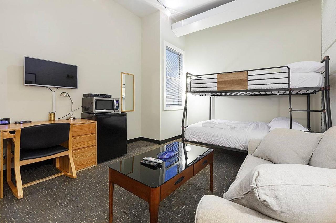 Studio Ready 4 Students & Traveling Professionals! 310 Leilighet Boston Eksteriør bilde
